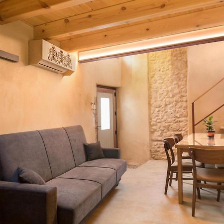 Evans House II خانيا المظهر الخارجي الصورة